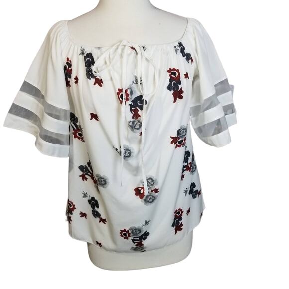 White Floral Blouse NWOT Medium Sheer Sleeve Accent Off the Shoulder Scoopneck - Picture 1 of 8